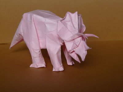 tricératops de Fumiaki Kawahata

