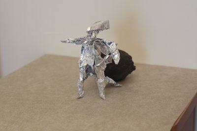 Alien de Fernando Gilgado
Carré de papier métallisé 35cm
