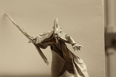 Wizard de Satoshi Kamiya
Carré de soie métallisé 40 cm
