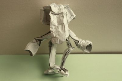 Mad Cat 1 - Eileen Tan
Plié à partir du CP.
Carré de papier métallisé 35 cm
