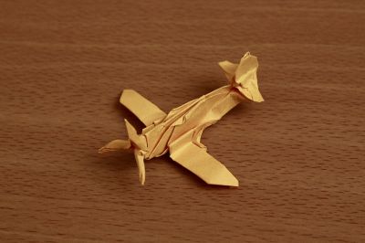 Messerschmitt - José Maria Chaquet
Carré de papier Tant 15 cm
