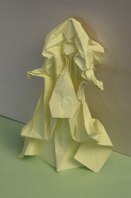 Personnage féminin - Kaze
Papier copie jaune
