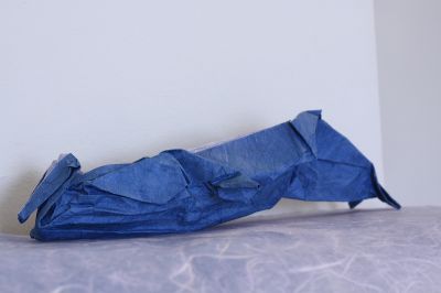 Blue Whale - Satoshi Kamiya
Carré de papier soie de paille + mc 35x35
