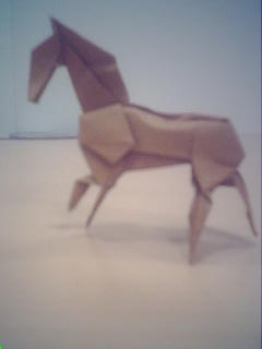 Cheval de John Montroll -  "Origami sculptures"
papier origami 15*15
Mots-clés: cheval montroll 