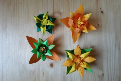 4 fleurs
base grenouille papier Tant et kami
