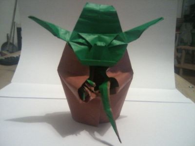 Maître Yoda de Fumiaki Kawahata
Kami 35x35 cm, 60 g/m2.

