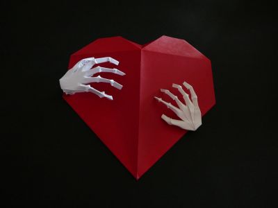 handsvalentine.jpg