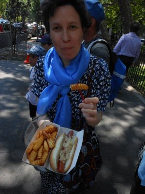 Authentique_Hot_dog.JPG