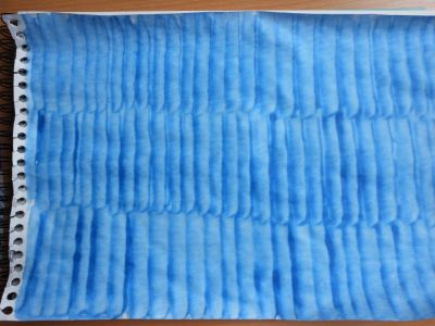 Bleu de Prusse, 29,7 cm X 42cm pour carré de 20 x 20 cm
