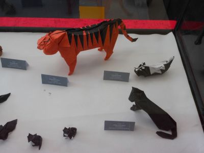 Félins : Hideo Komatsu, Yannick Gardin, Giang Dinh.
