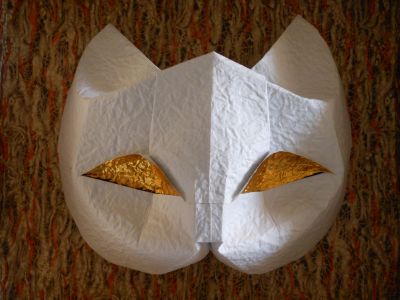 Plié dans un carré de papier ura kin momogami 25 x 25 cm
