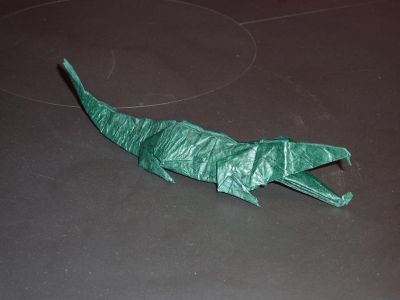Crocodile  de Peter Engel (Origami from angelfish to zen)
Double soie + MC (25 cm)
