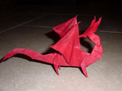 KNL Dragon de Robert J. Lang (Origami design secret)
Double soie MC (35 cm)

