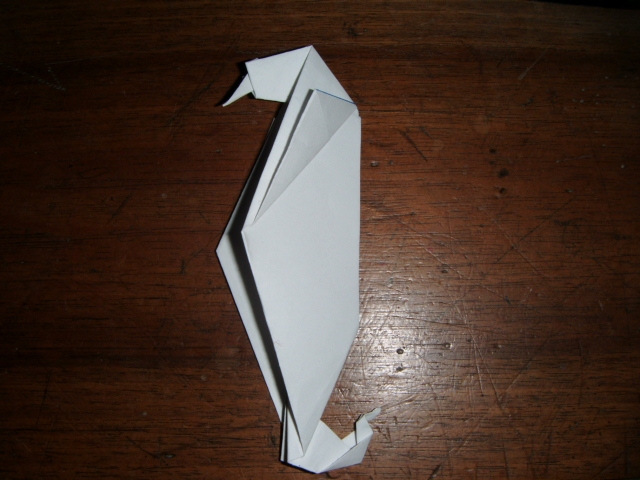 Cheval de mer
Un cheval de mer de mon inspiration plié dans un carré de 15x15cm de papier d'imprimante.
