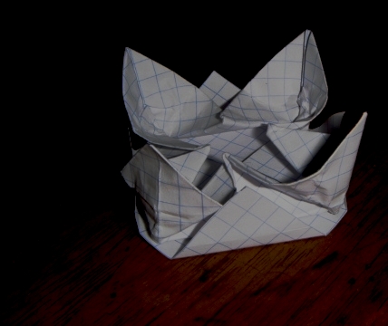 Fleur de lotus 
Fait dans deux carrée de 12x12cm pour les pétales et 6x6cm pour la base papier petit carreaux
 Diagramme de david petty.

