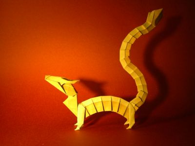 Eastern Dragon
De Joseph WU. Papier origami. Rectangle 35x7 cm. Plié en septembre 2011.

