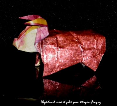 Highland créé et plié par Magic Fingaz
Origami Highland cattle (bovin) Diagramme photo:http://www.mediafire.com/?tb0ut30ynmlzbgt
Mots-clés: Highland vache bovin cow