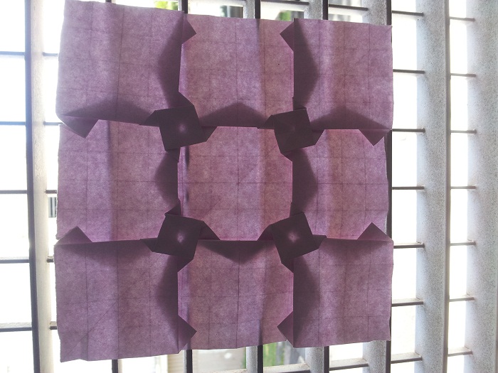 Tessellation de Eric Gjerde
Aprés avoir étè conseilé par Vincent et Papygami de tenter les tessellation voila ma première tessellation

