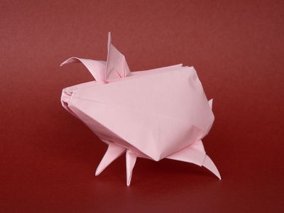 Cochon gonflable de Roman Diaz 1
Modèle simple à réaliser, ludique au possible, à réaliser dans un papier de même couleur sur les deux faces. Ici j'ai utilisé un carré de 21x21 cm.
Mots-clés: cochon pig roman diaz