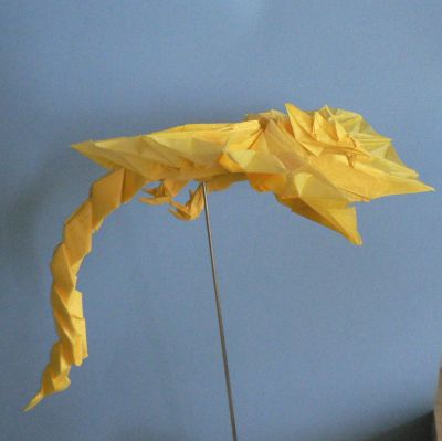 Phoenix 3.5
Modèle de Kamiya Satoshi, en simple soie, carré de 50x50cm, sans MC, promis je vais m'y mettre. J'ai suivi un tuto vidéo, parce que ne lis pas encore les cp. Maintenant seulement, je vois que j'ai raté la queue, je vais la reprendre ><"
Mots-clés:  phénix phoenix 3.5 kamiya satoshi oiseau bird