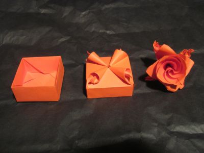 Les pièces de la boîte de saint valentin ( Tadashi Mori) 
Faits avec le tutoriel de Tadashi Mori le papier est un papier standart.
