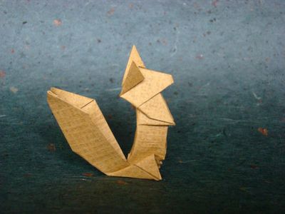 Ecureuille de Kawahata
Papier origami texturé 15x7,5 cm
