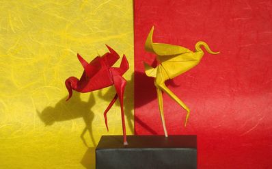 Grues immortelles, Kade Chan
Pliée dans du Lokta 20x20 cm. 
