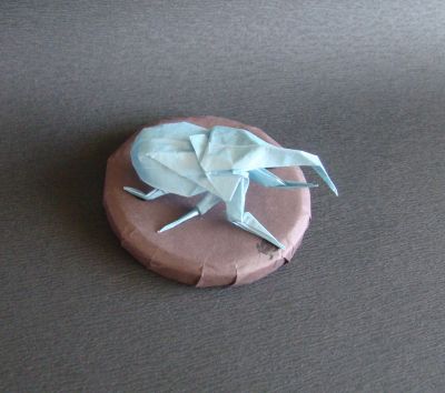 Hercule beetle, Jo Nakashima
Papier métalisé, 40x40 cm

