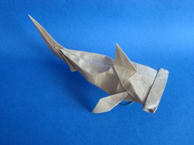 Interprétation du requin de Nicolas Terry, challenge de Fevrier 2014
Papier metalisé, 20x20 cm
