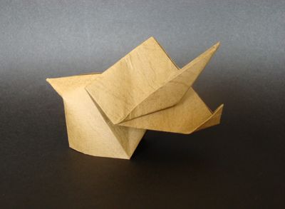 Pettycératopse, de Kimura Yoshihisa
Papier texturé 15x15 cm
