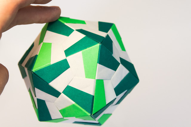 Mots-clés: Origami