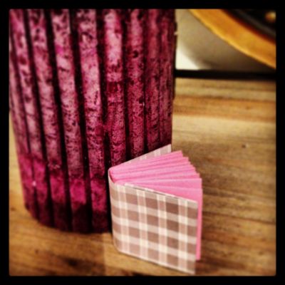 Mini book
3 cm!

