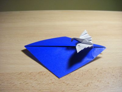 SPLASH ! Swann
Créateur : Satoshi Kamiya
Papier : Kami
Taille papier : 15x15 cm
Taille modèle (L x l x h) : 8x8x3 cm 
