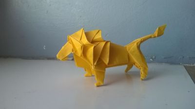 Lion HIdeo Komatsu
