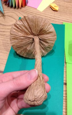 CRIMP (Maison du Limousin) 23-01-2016
Champignon fait par Vincent Floderer (non enseigné)
Mots-clés: atelier rencontre froissing floderer crimp limousin champignon
