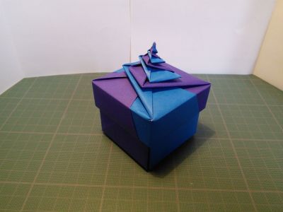 Boite spirale fermée Tomoko Fuse
