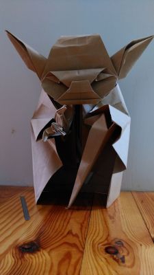 80 cm Yoda
(Fumiaki Kawahata) 
Mots-clés: Origami yoda personnage