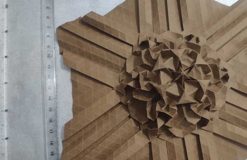 Sun (recto) 
Modèle de Halina Rościszewska-Narloch, papier tant
