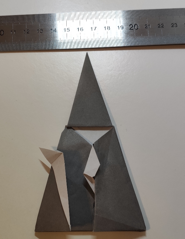Wizard de Juho Konkkola
Plié à partir d'un kami de 15cm
