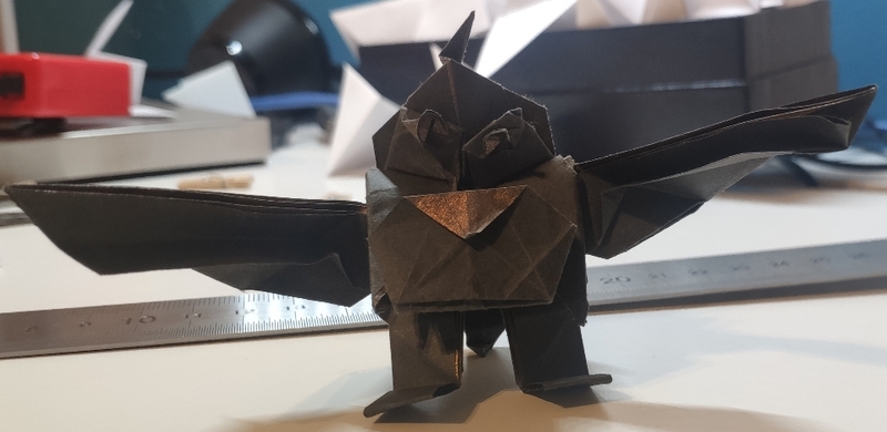 Chibi robot de Boice Wong
Plié à partir d'un shadow foldbde 24cm
